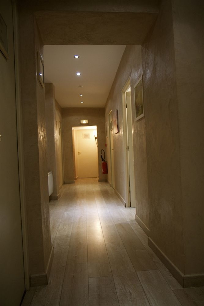 Le Crillon